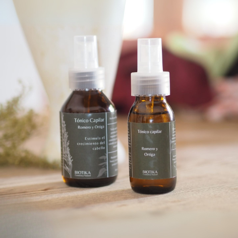 Tónico capilar natural anticaída de romero y ortiga Biotika con aloe vera agua de arroz y aceite de aguacate, cosmética natural capilar Paraguay
